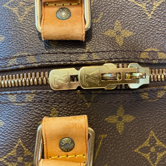 Pre-loved Louis Vuitton Monogram Keepall 55 Bandoulière - Picture 11 of 15